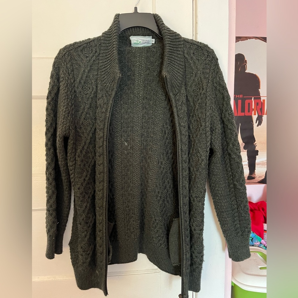 Original Aran Co. Women’s Zip Up Wool Cable Knit Sweater Medium
